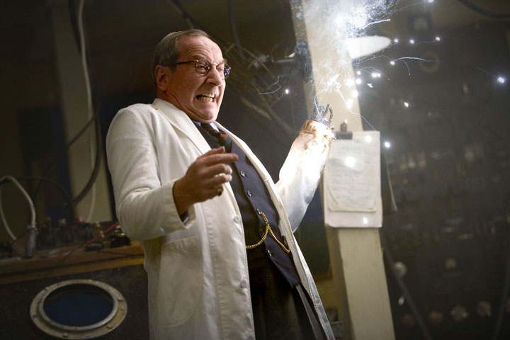 doctor who victory of the daleks karen gillan matt smith