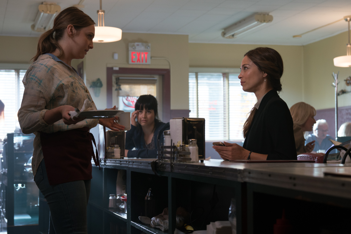 Burden of Truth "Pilot" Photos with Kristin Kreuk KSiteTV