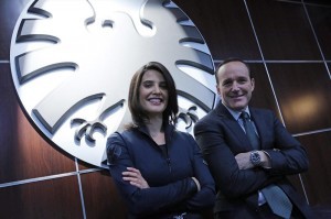 COBIE SMULDERS, CLARK GREGG