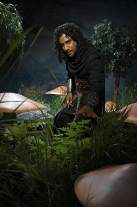 NAVEEN ANDREWS