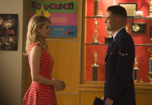 100GLEE_Ep512-Sc7_091