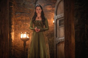 the cw reign