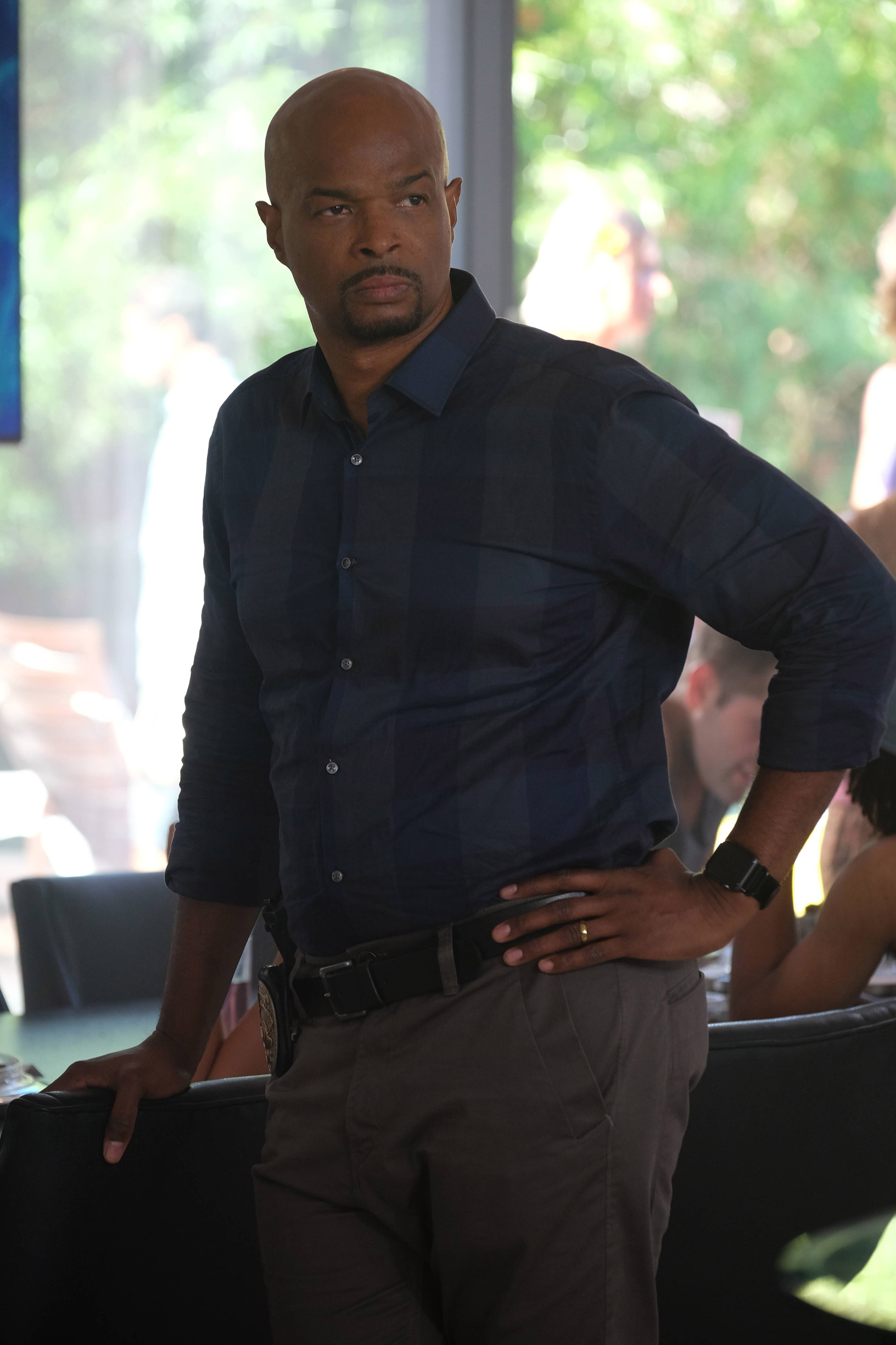 LETHAL WEAPON: Damon Wayans in the "Best Buds" episode of LETHAL WEAPON airing Wednesday, Oct. 5 (8:00-9:00 PM ET/PT) on FOX. ©2016 Fox Broadcasting Co. CR: Darren Michaels/FOX LETHAL WEAPON: Damon Wayans in the "Best Buds" episode of LETHAL WEAPON airing Wednesday, Oct. 5 (8:00-9:00 PM ET/PT) on FOX. ©2016 Fox Broadcasting Co. CR: Darren Michaels/FOX