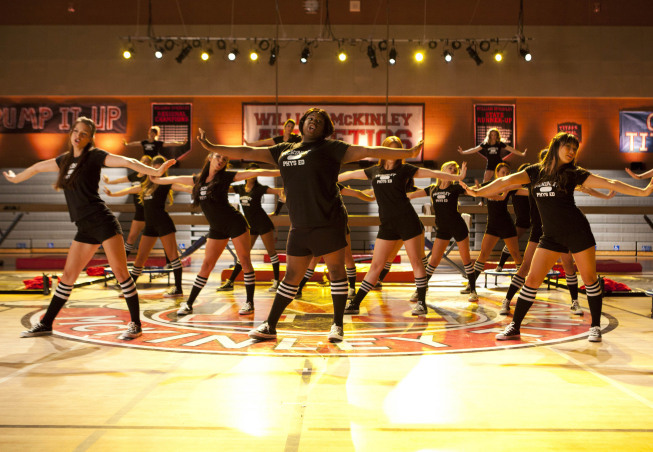 GLEE: Marley (Melissa Benoist, L), Unique (Alex Newell, C) and Tina (Jenna Ushkowitz, R) perform in gym class in the "Britney 2.0" episode of GLEE airing Thursday, Sept. 20 (9:00-10:00 PM ET/PT) on FOX. ©2012 Fox Broadcasting Co. Cr: Adam Rose/FOX GLEE: Marley (Melissa Benoist, L), Unique (Alex Newell, C) and Tina (Jenna Ushkowitz, R) perform in gym class in the "Britney 2.0" episode of GLEE airing Thursday, Sept. 20 (9:00-10:00 PM ET/PT) on FOX. ©2012 Fox Broadcasting Co. Cr: Adam Rose/FOX