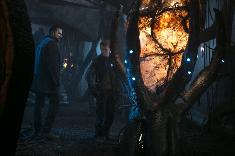 24051_012_0485_R_6948_ 24051_012_0485_R_6948_