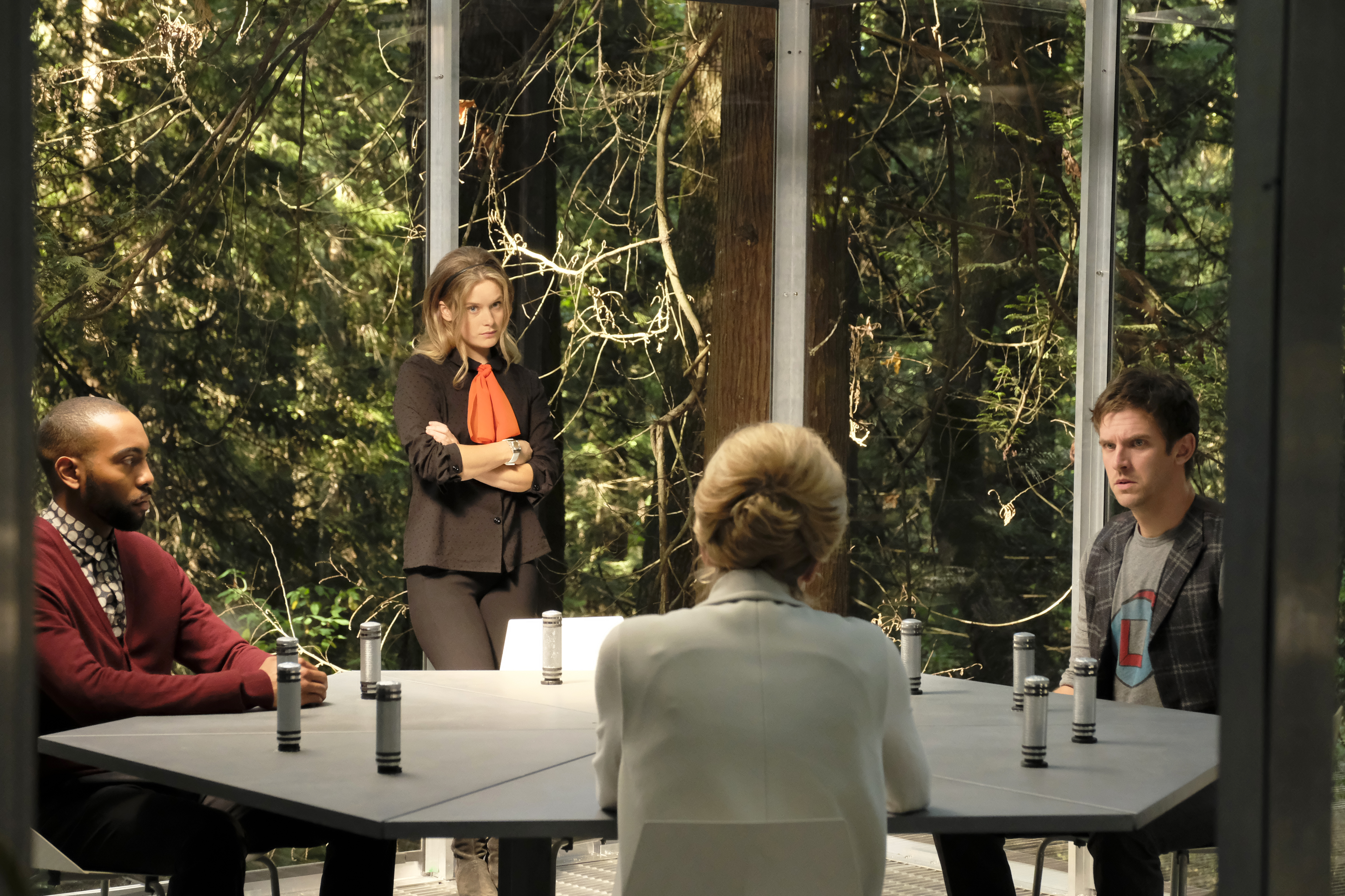 LEGION -- "Chapter 2" (Airs Wednesday, February 15, 10:00 pm/ep) -- Pictured: (l-r) Jeremie Harris as Ptonomy Wallace, Rachel Keller as Syd Barrett, Jean Smart as Melanie Bird, Dan Stevens as David Haller. CR: Michelle Faye/FX LEGION -- "Chapter 2" (Airs Wednesday, February 15, 10:00 pm/ep) -- Pictured: (l-r) Jeremie Harris as Ptonomy Wallace, Rachel Keller as Syd Barrett, Jean Smart as Melanie Bird, Dan Stevens as David Haller. CR: Michelle Faye/FX