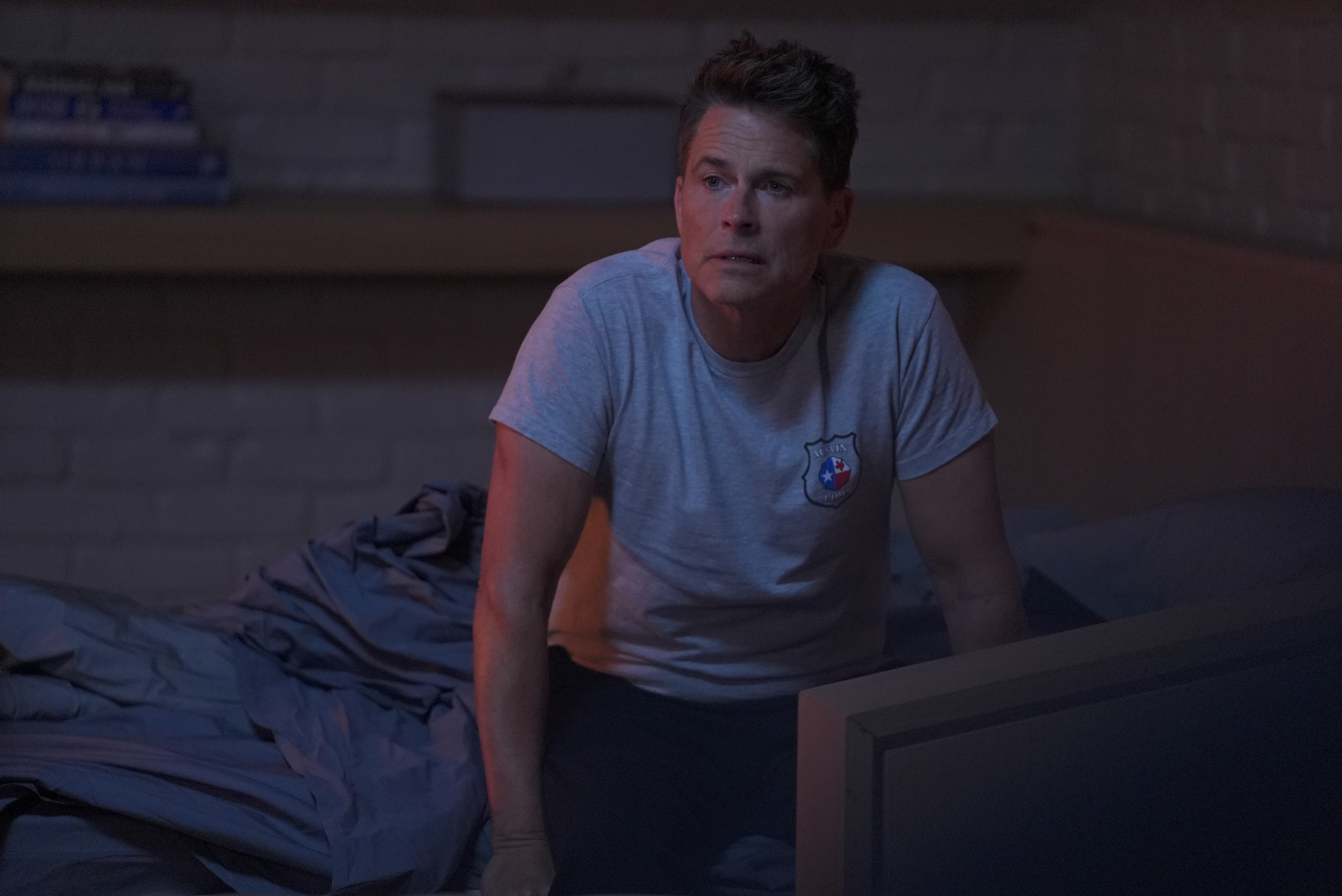 9-1-1 LONE STAR: Rob Lowe in the "Naked Truth" episode of 9-1-1 LONE STAR airing Monday, Nov 4 (8:00-9:02 PM ET/PT) on FOX. © 2024 Fox Media LLC.CR: Kevin Estrada/FOX. 9-1-1 LONE STAR: Rob Lowe in the "Naked Truth" episode of 9-1-1 LONE STAR airing Monday, Nov 4 (8:00-9:02 PM ET/PT) on FOX. © 2024 Fox Media LLC.CR: Kevin Estrada/FOX.