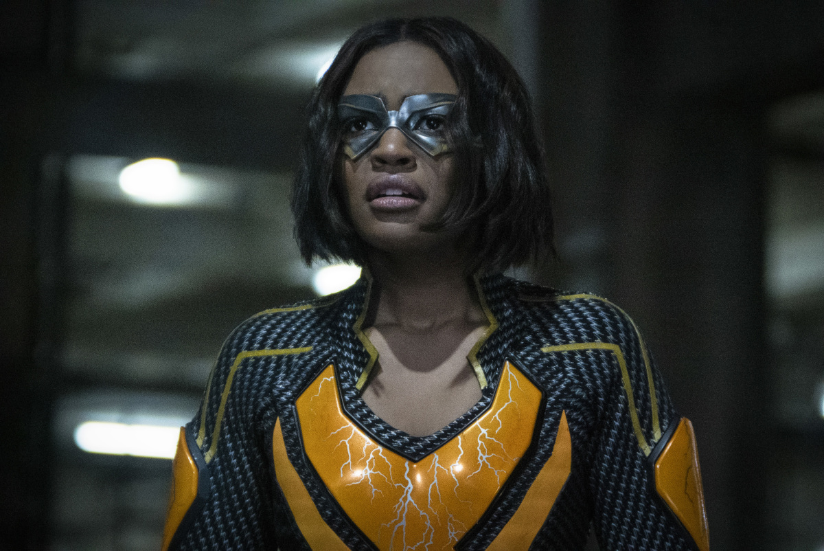 BLACK LIGHTNING BLACK LIGHTNING