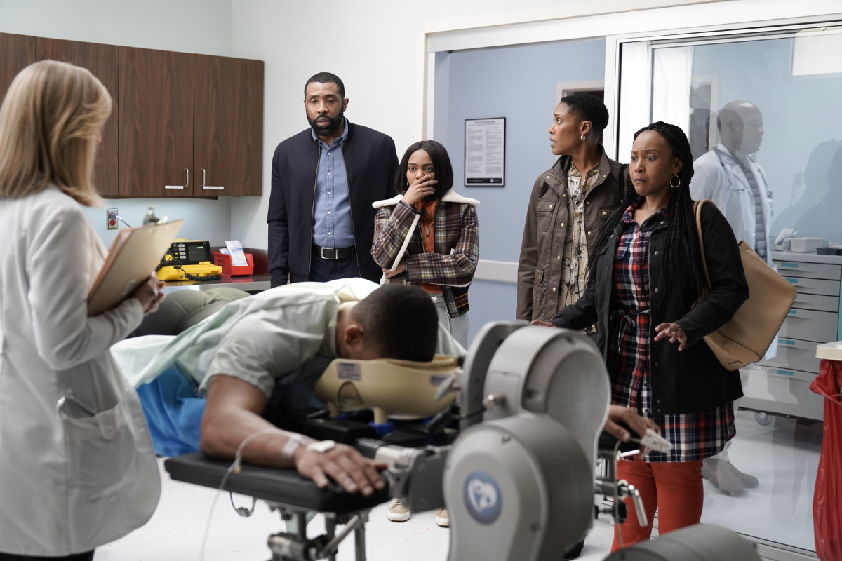 BLACK LIGHTNING BLACK LIGHTNING