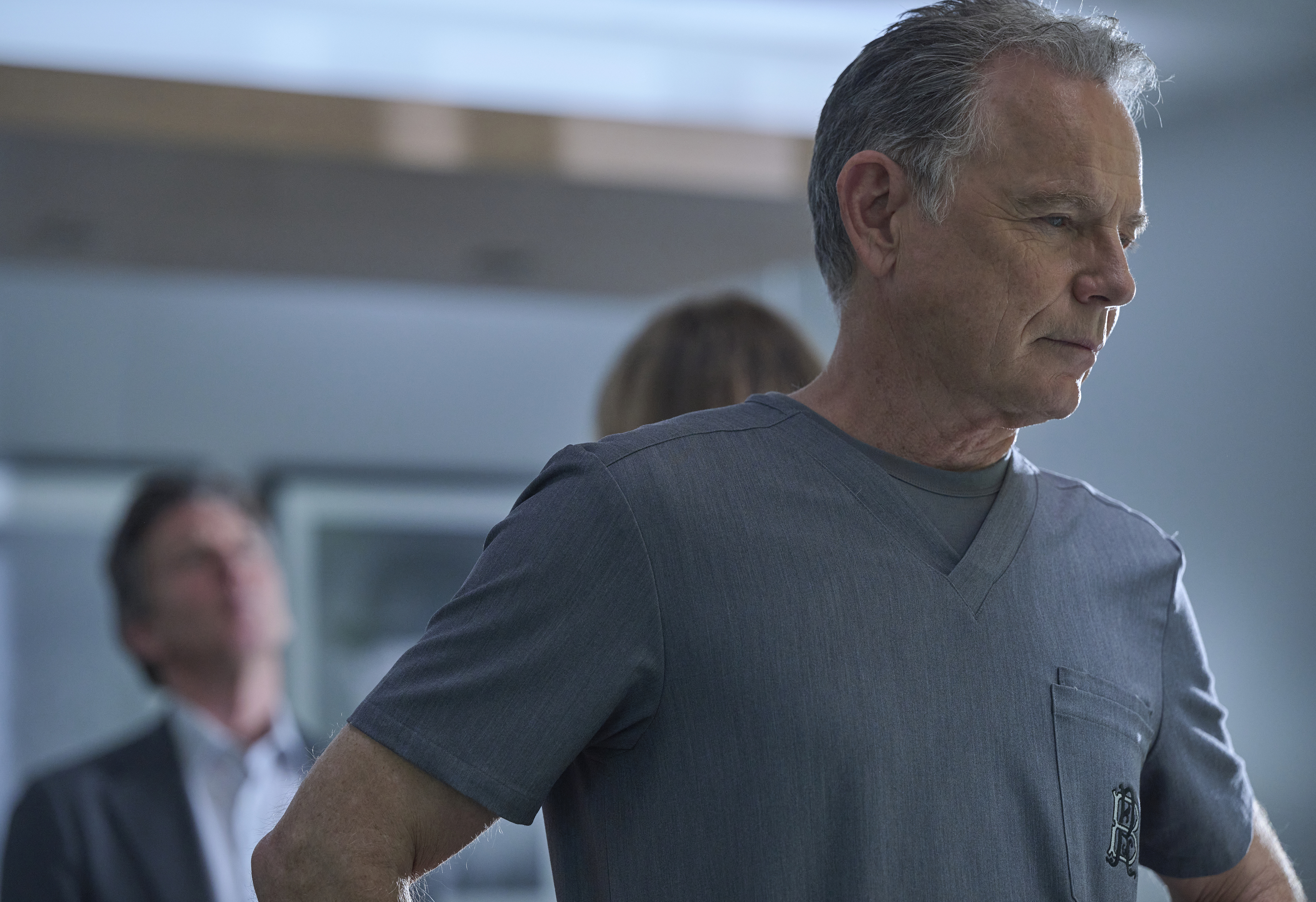 THE RESIDENT: Bruce Greenwood in the "All Hands on Deck" season finale episode of THE RESIDENT airing Tuesday, Jan. 17 (8:00-9:00 PM ET/PT) on FOX. ©2022 Fox Media LLC. CR: Tom Griscom/FOX THE RESIDENT: Bruce Greenwood in the "All Hands on Deck" season finale episode of THE RESIDENT airing Tuesday, Jan. 17 (8:00-9:00 PM ET/PT) on FOX. ©2022 Fox Media LLC. CR: Tom Griscom/FOX