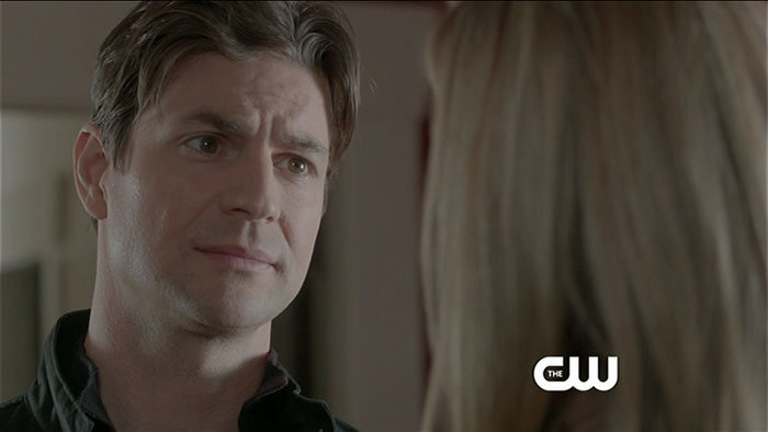 Screen Captures From A Secret Circle Medallion Clip (W/Gale Harold!)