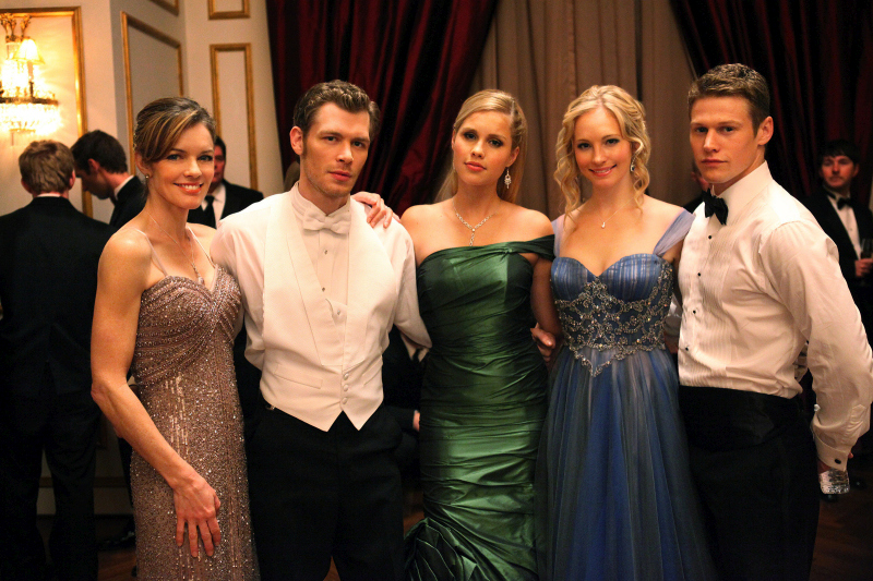 More Vampire Diaries “Dangerous Liaisons” Images – A Mystic Falls Gathering