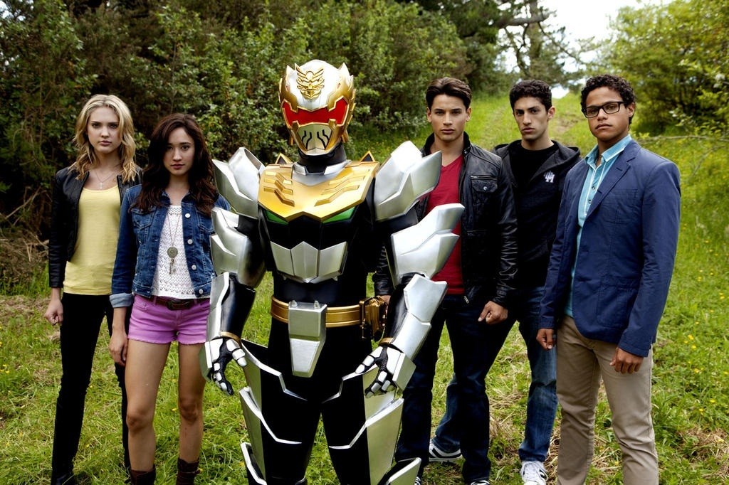 New Power Rangers Megaforce Today: Robo Knight Debuts!