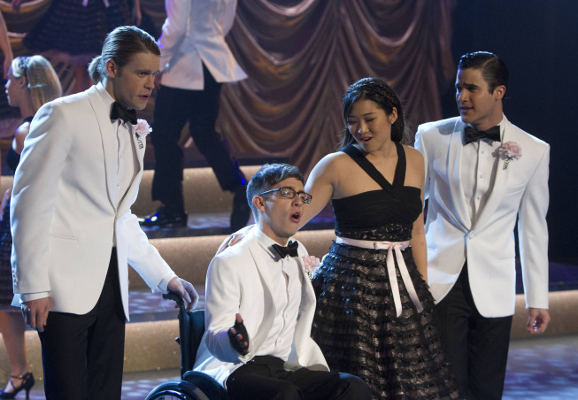 Glee: “City of Angels” Images & Description