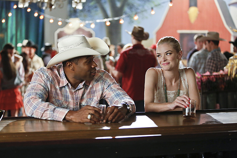 Hart of Dixie: “Bar-Be-Q Burritos” Images