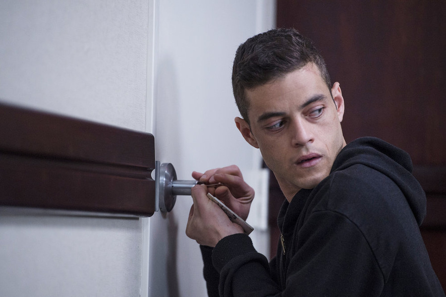 Mr. Robot: New Series Regulars & Season 2 Guests Announced Mr. Robot
