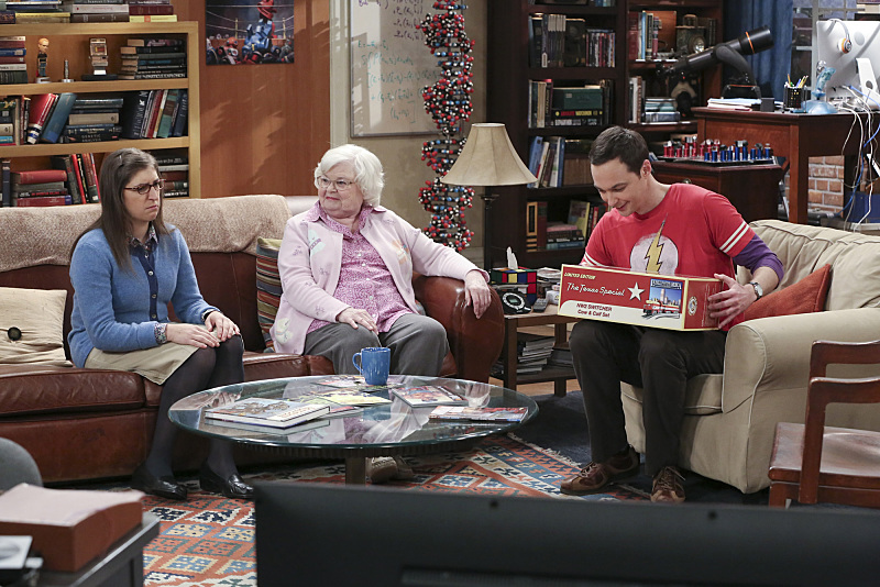 The Big Bang Theory Photos "The Meemaw Materialization"