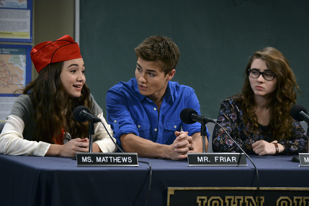 Girl Meets World Photos: “Commonism” & “The Bay Window”
