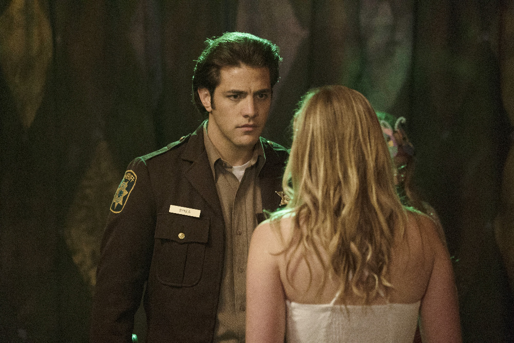 Dead of Summer Spoiler Photos: “Modern Love” Dead of Summer