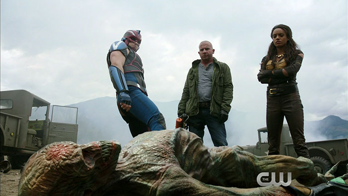Heroes v Aliens: Screencaps From The CW’s DC Comics TV Crossover