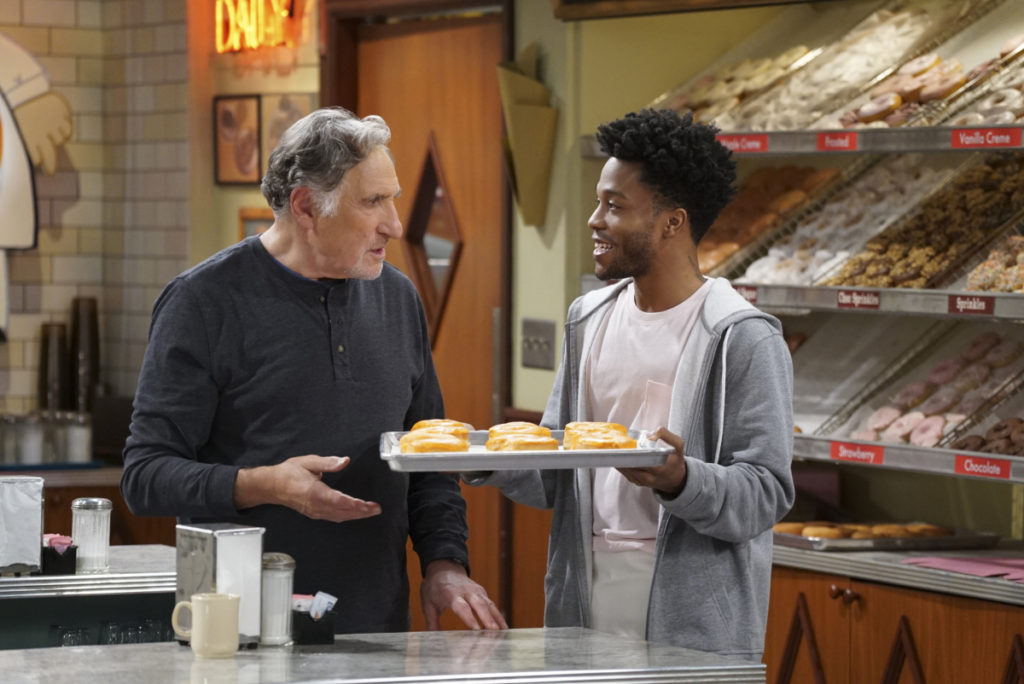 Jermaine Fowler & Legendary TV Veterans Collide In Superior Donuts superior donuts cbs