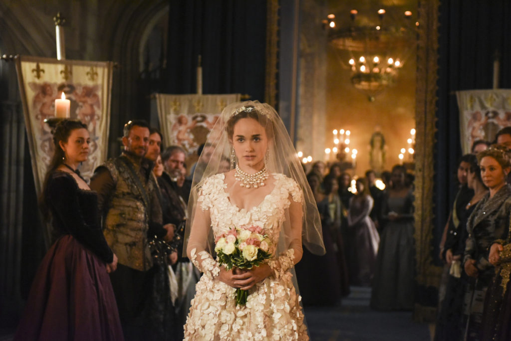 Reign Spoiler Photos: “Playing With Fire”