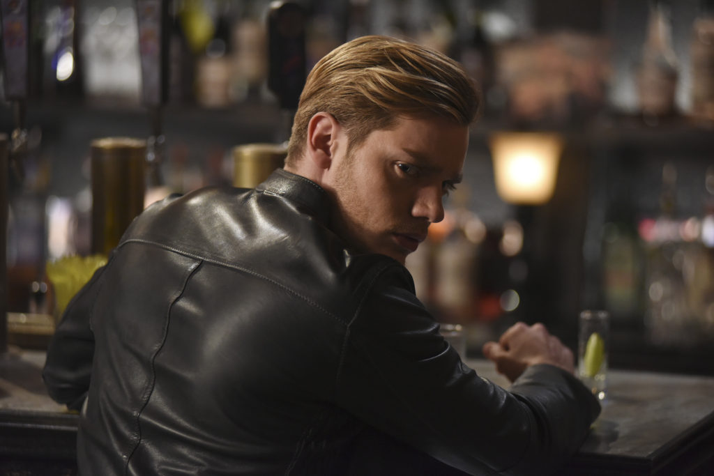 Shadowhunters Spoiler Photos: “Those of Demon Blood”