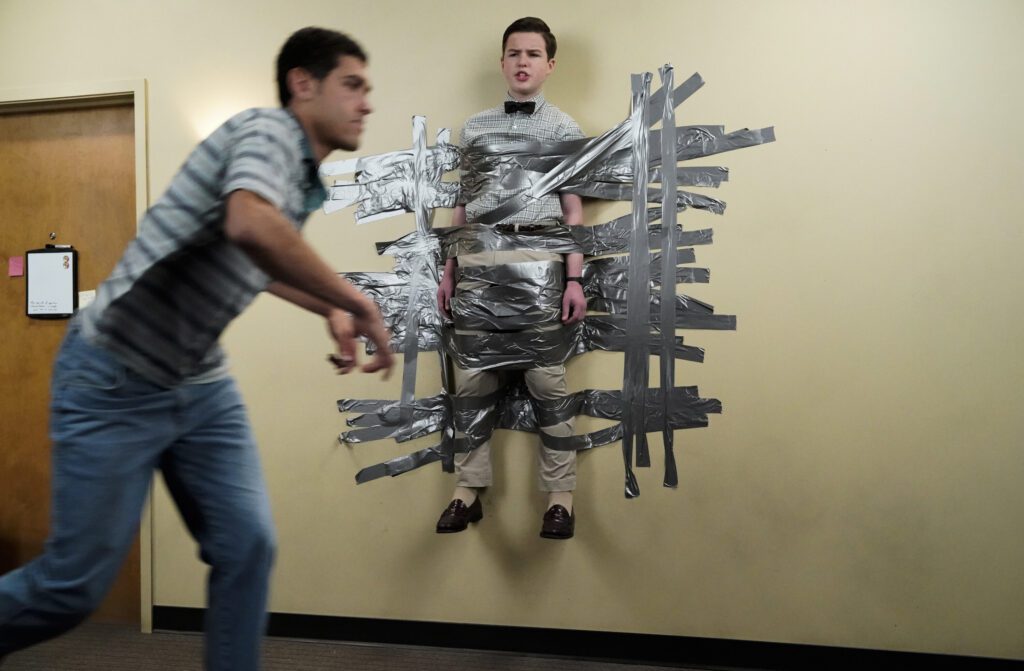 Young Sheldon Tonight: “A Resident Advisor and the Word ‘Sketchy'”