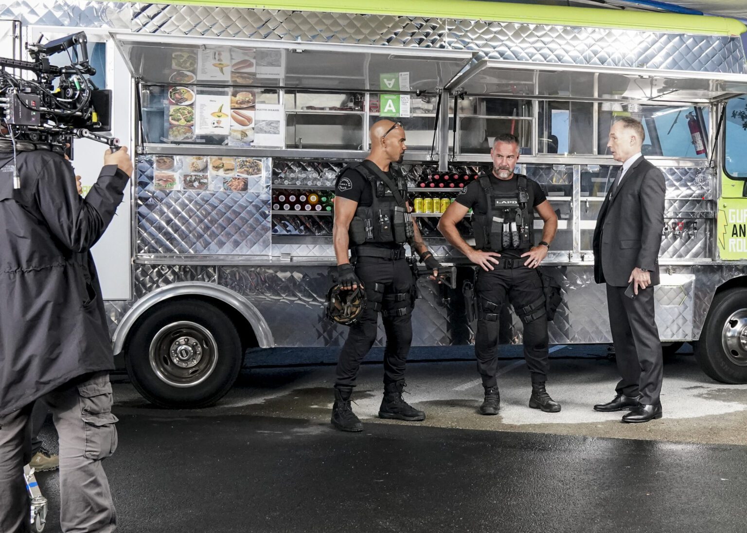 S.W.A.T. Tonight: “Guacaine”