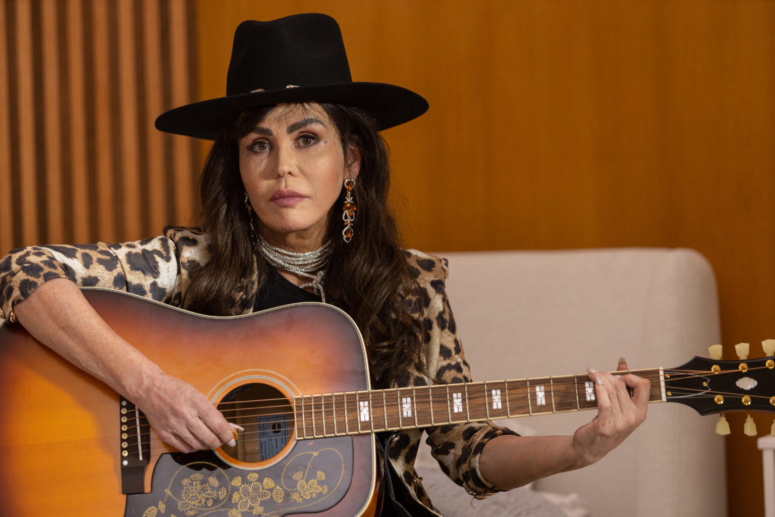 Fantasy Island: Marie Osmond Guest Stars in “Walk a Country Mile”